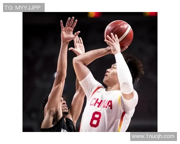 马布里与姚明的巅峰对决揭开了中国篮球决赛的新篇章 马布里与姚明的巅峰对决揭开了中国篮球决赛的新篇章