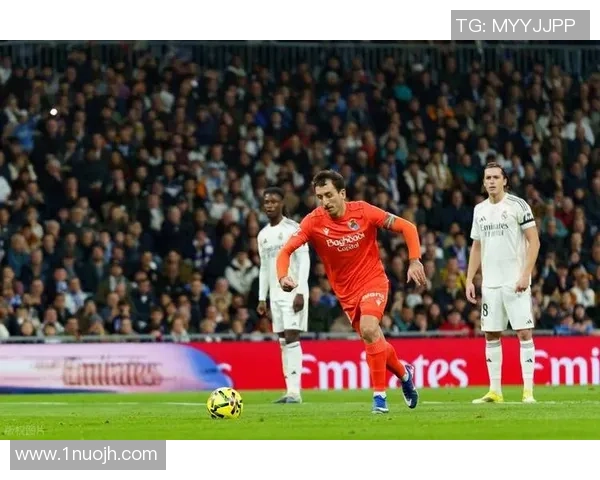 意甲盛宴:皇马狂胜那不勒斯五球大捷乌龙球引发全场狂欢与十大精彩进球回顾 意甲盛宴:皇马狂胜那不勒斯五球大捷乌龙球引发全场狂欢与十大精彩进球回顾