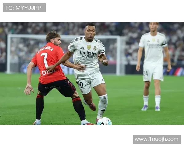 德甲激战：巴黎圣日耳曼大胜皇马乌龙球引发全场狂欢数据分析揭秘